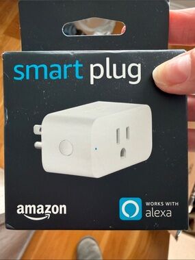 Amazon Smart Plug in White with Alexa Compatibility